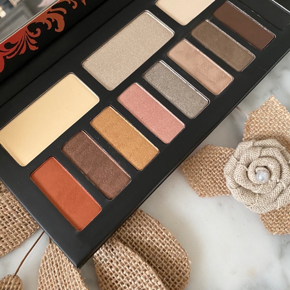 Kat Von D monarch Palette